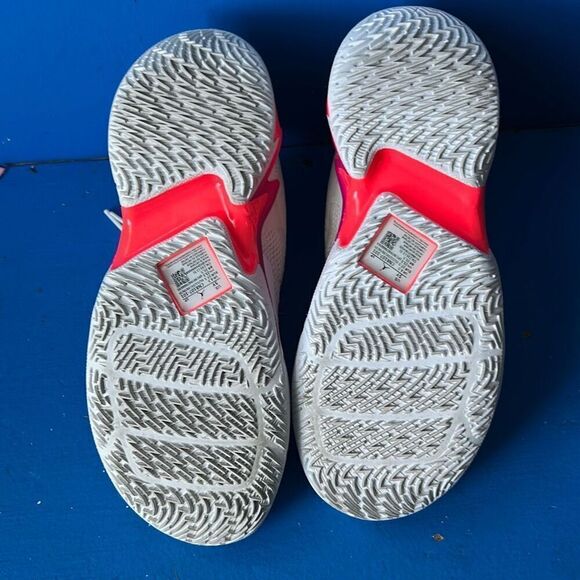 NIKE JORDAN WHY NOT ZERO.3 SE (GS) SAIL/BLCK-SPRUCE AURA [CN8107 101] US SZ 5Y - Picture 5 of 9